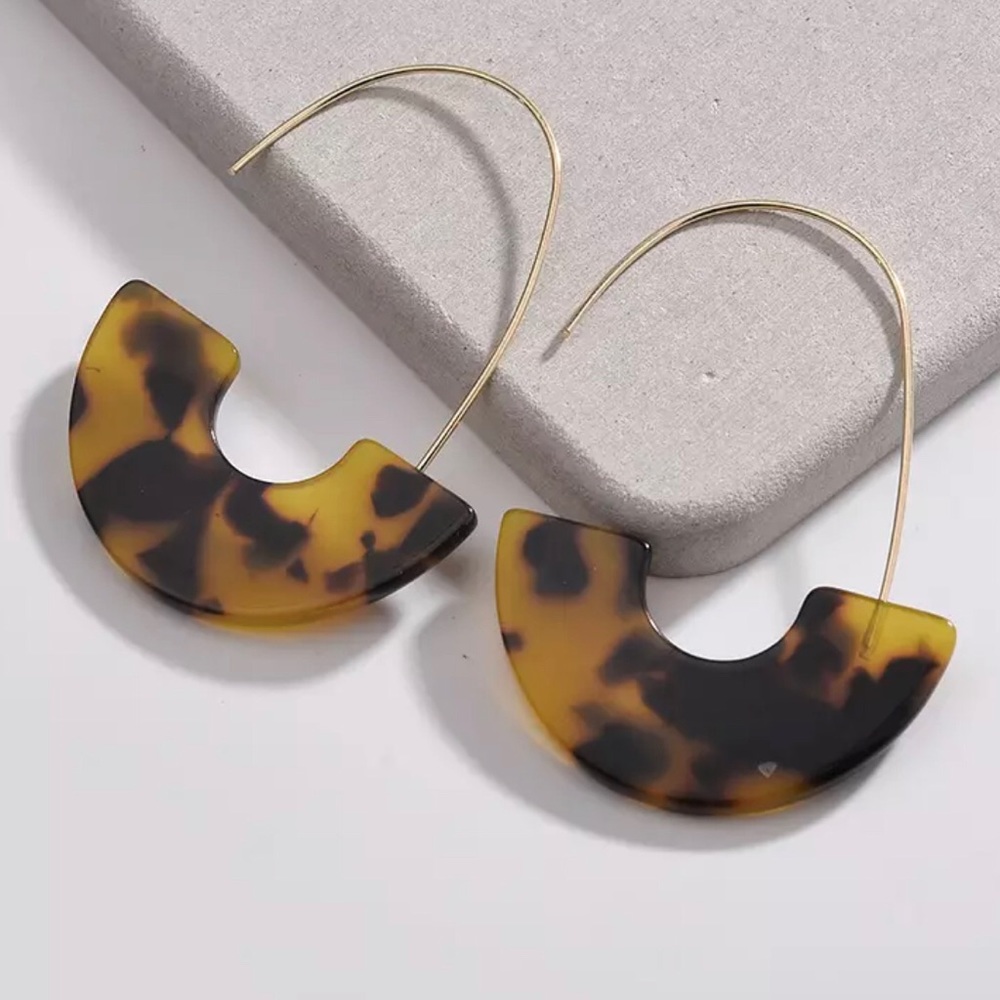 Tortoise Shell Baublebar Style Ears - Picture 3 of 3